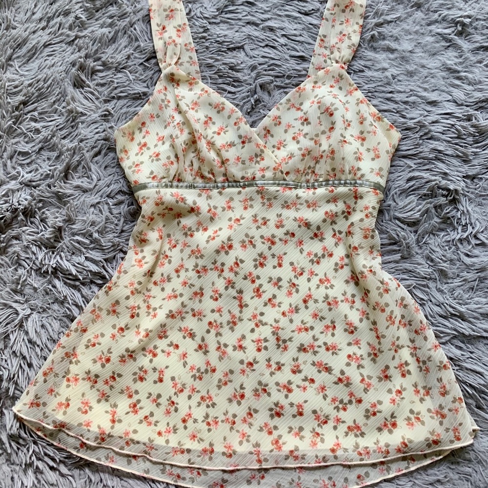 Vintage Floral Tank Top 🌺